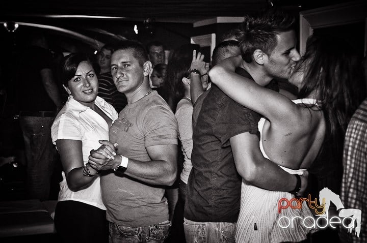 Grand Opening Party la Club Atti's,