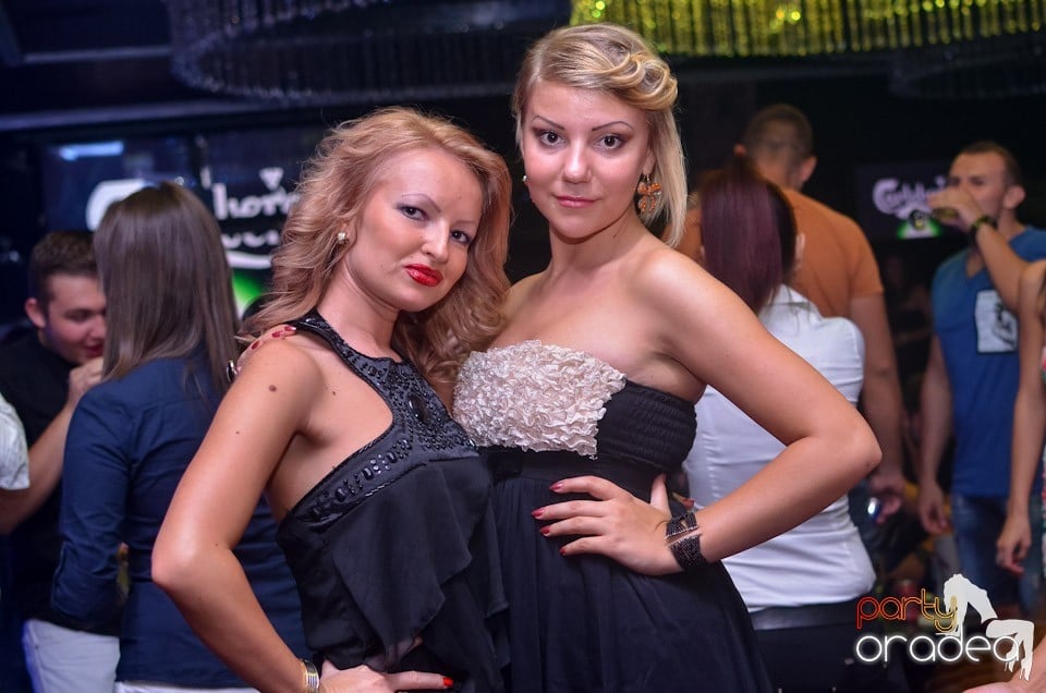 Grand VIP Party în The One Café & Club, 
