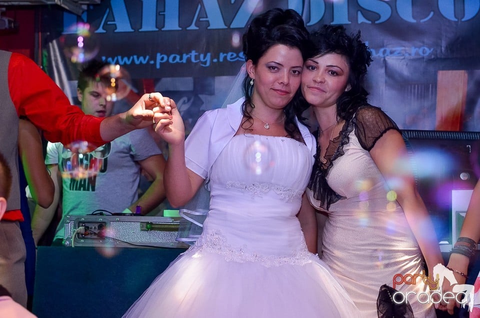 Halloween Party & Laser Show în Faház,