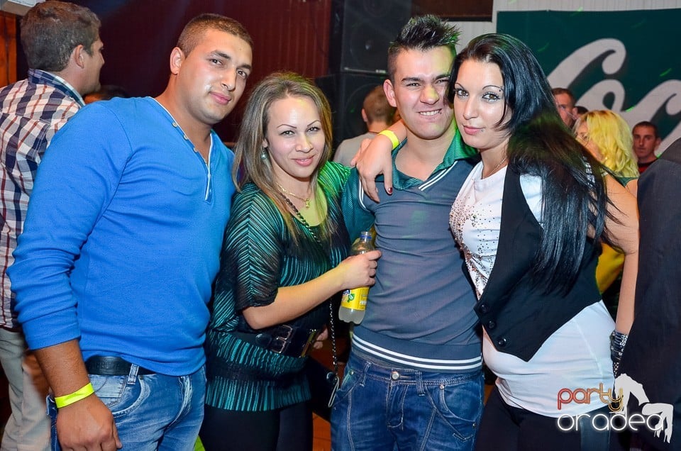 Halloween Party & Laser Show în Faház,