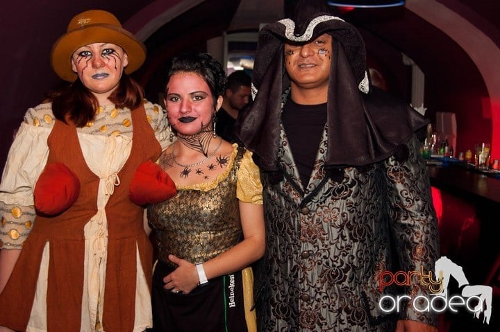 Halloween Party în Club Atti's,