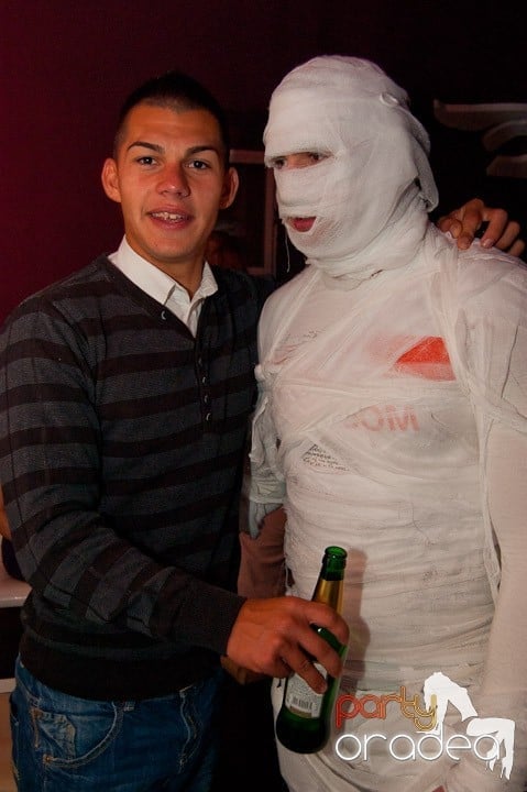 Halloween Party în Club Atti's, 