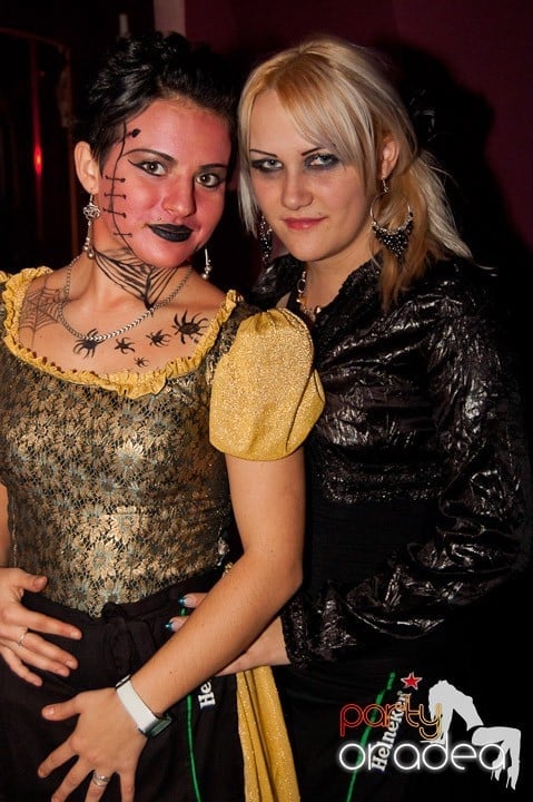 Halloween Party în Club Atti's,