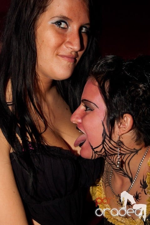 Halloween Party în Club Atti's,