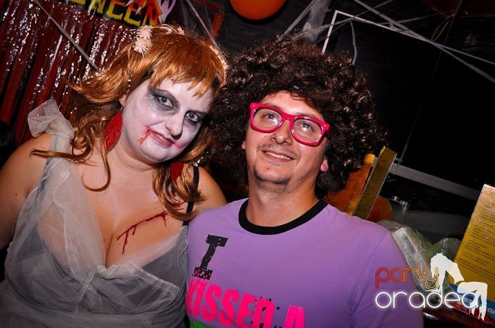 Halloween Party în Downtown,