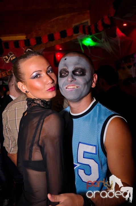 Halloween Party în Downtown,