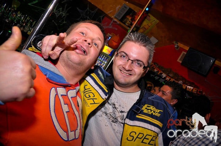 Halloween Party în Downtown,