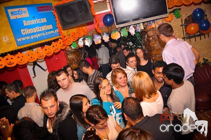 Halloween Party în Downtown,