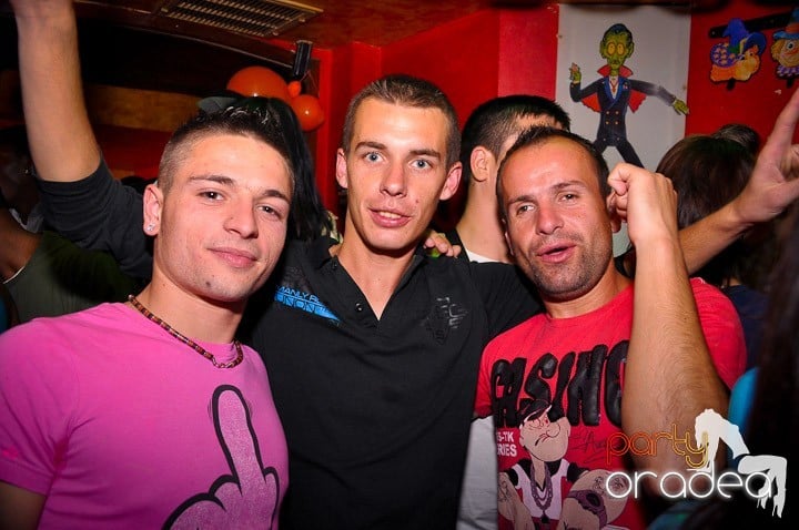 Halloween Party în Downtown,