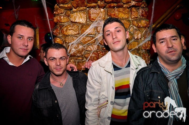Halloween Party în Downtown,
