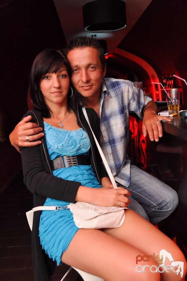 Happy Minute Party în Club Atti's,