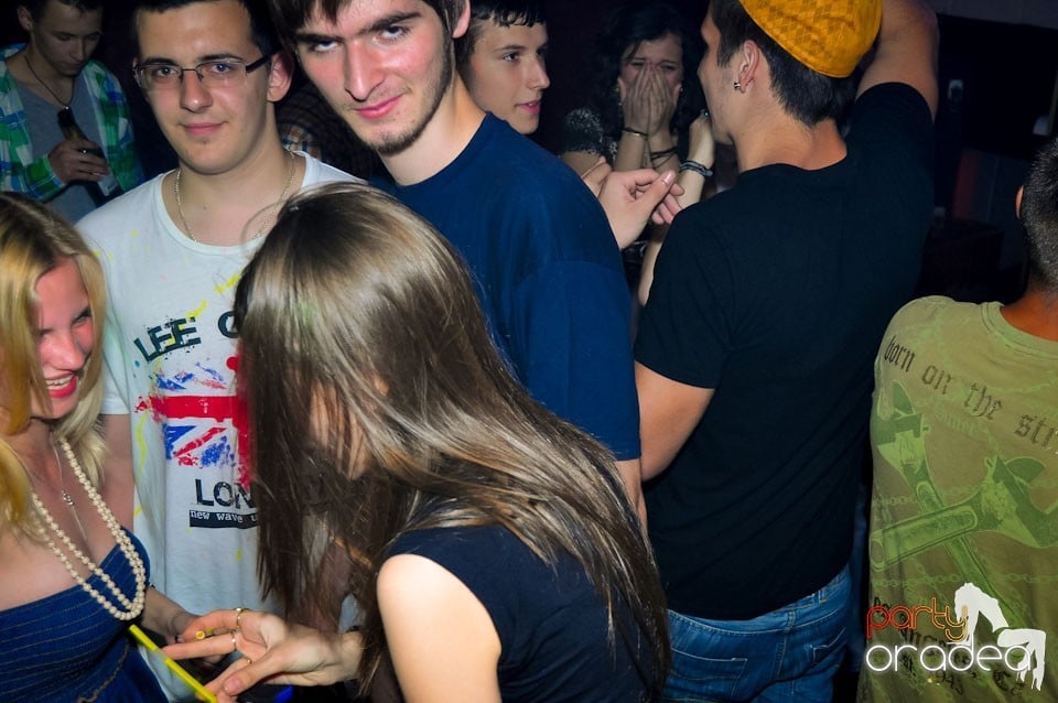 Happy Minute Party în Club Atti's,
