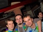 Hawaii Party continuă