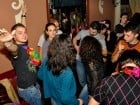 Hawaii Party continuă