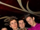 Hawaii Party continuă