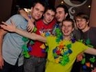 Hawaii Party continuă