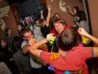 Hawaii Party continuă