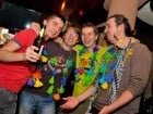 Hawaii Party continuă