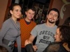 Hawaii Party continuă