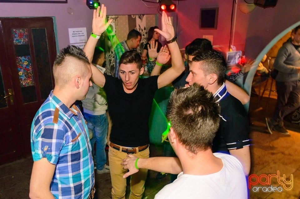 Hot Saturday Party, 