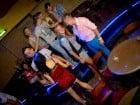 Începe distracţia în Club Downtown