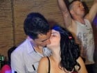 Începe distracţia în Club Downtown