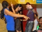 Începe distracţia în Club Downtown