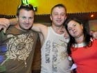 Începe distracţia în Club Downtown