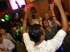 Începe distracţia în Club Downtown