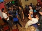 Începe distracţia în Club Downtown