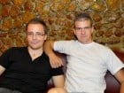 Începe distracţia în Club Downtown