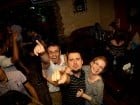 Începe distracţia în Club Downtown