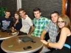 Începe distracţia în Club Downtown