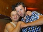 Începe distracţia în Club Downtown