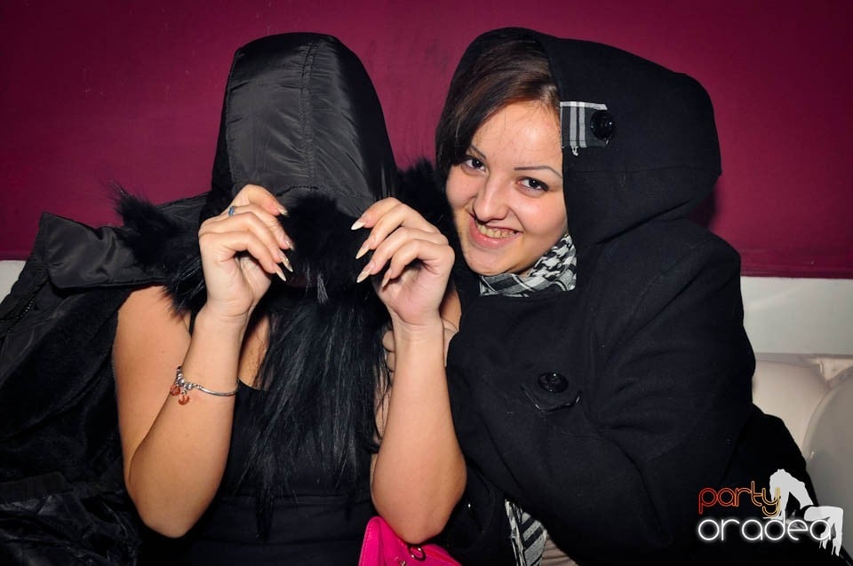 Jägermeister Bomba Party Nr. 1 în Atti's,