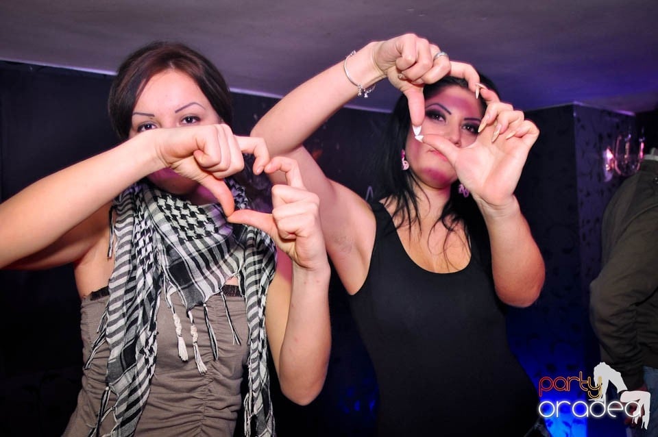 Jägermeister Bomba Party Nr. 1 în Atti's,