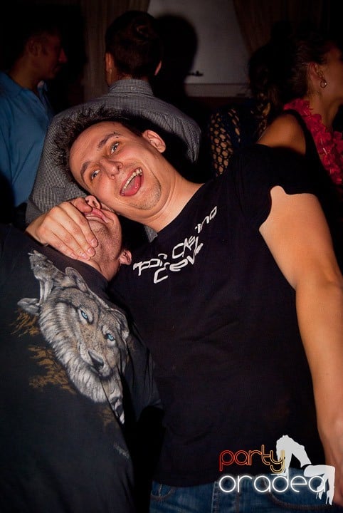 Jägermeister Party continuă,