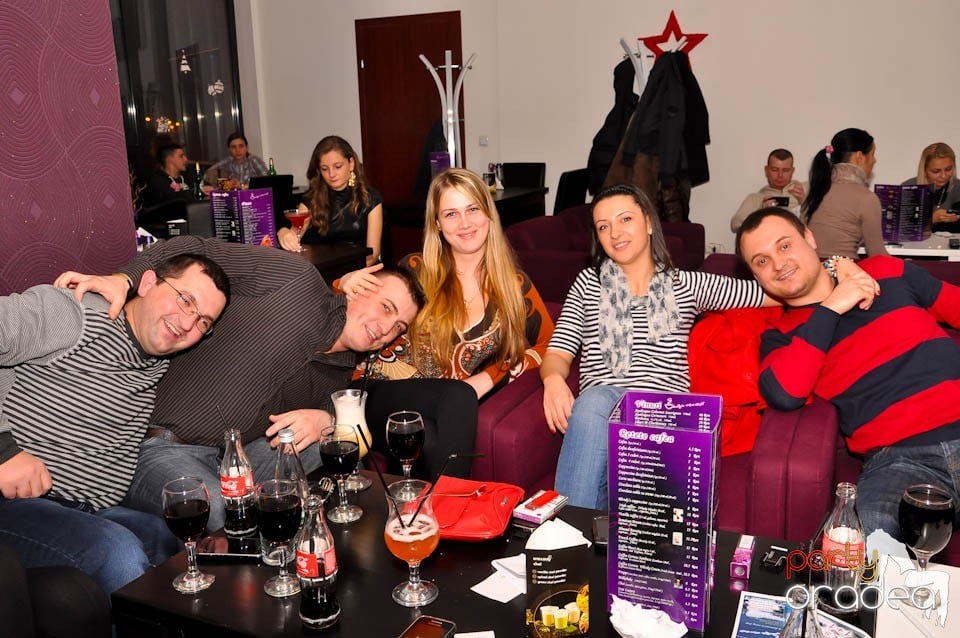 Karaoke Night în Blondy's, 