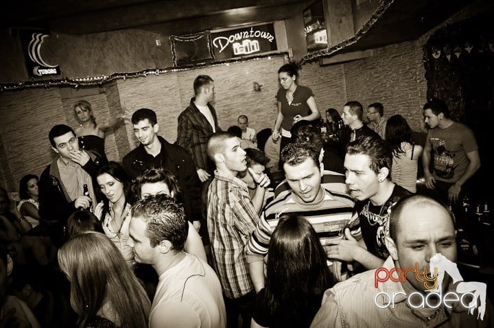 Keep On Dancing in Downtown,