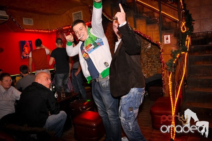 Keep On Dancing in Downtown,