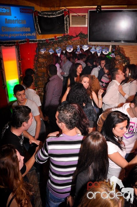 Keep On Dancing in Downtown,