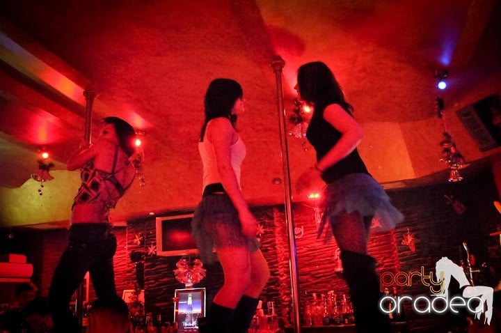 Keep On Dancing in Downtown,