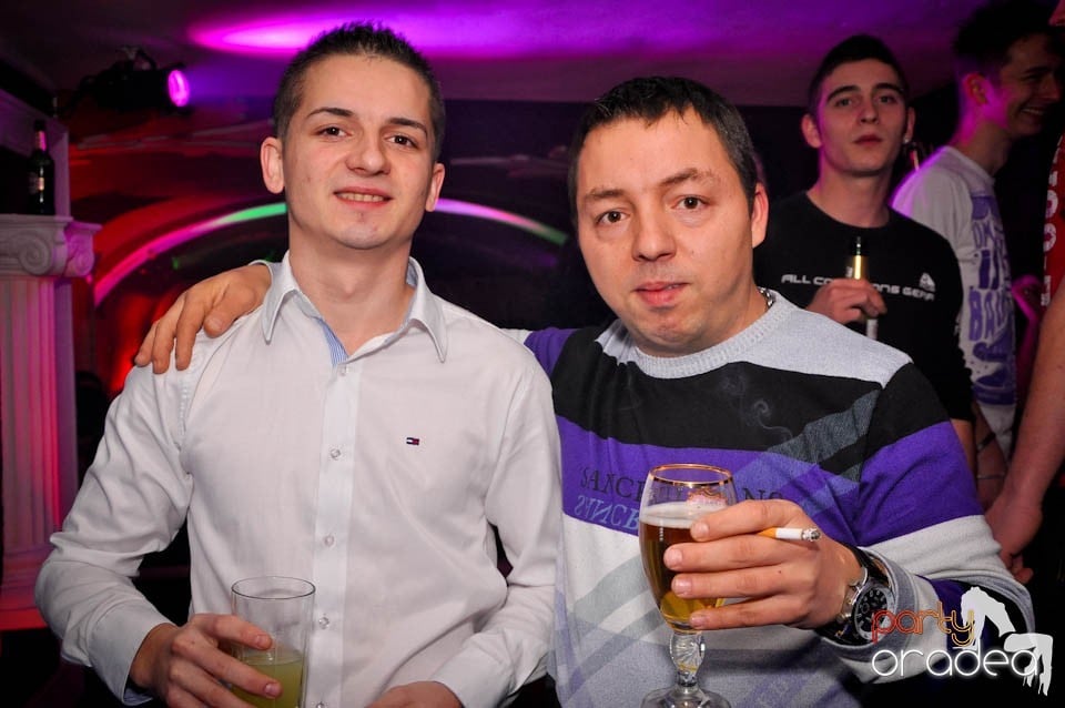 Ladies Jeans Night în Atti's, 