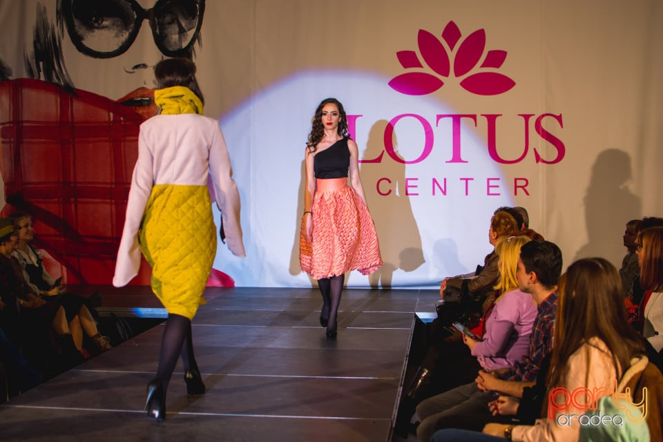 Fashion Gate, Lotus Center