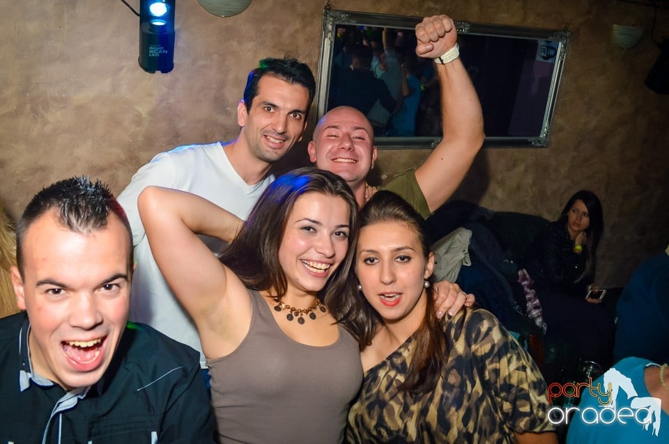 Luxury Party, 
