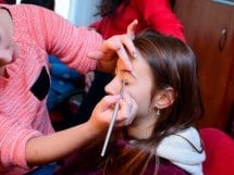 Make-up - Cosmo Beauty School