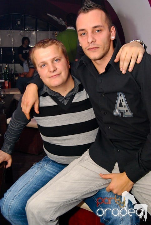 Massive House Attack în Club Atti's,