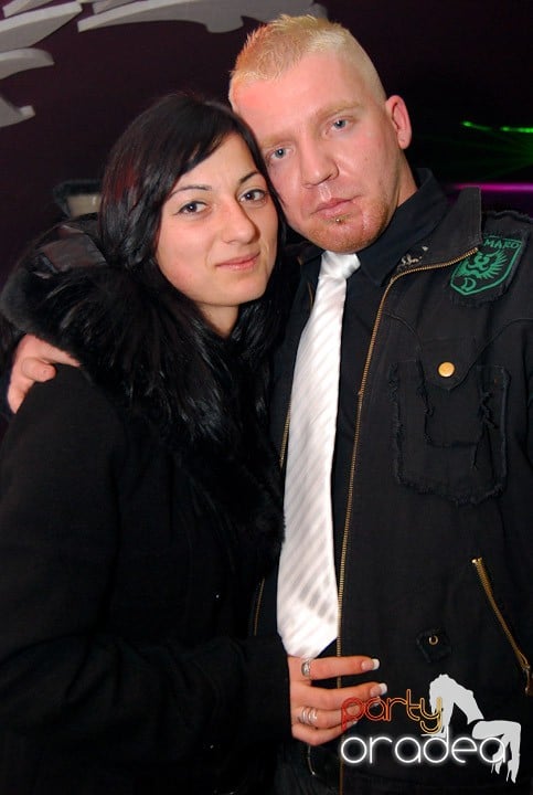Massive House Attack în Club Atti's,