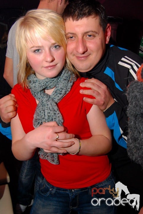 Massive House Attack în Club Atti's,