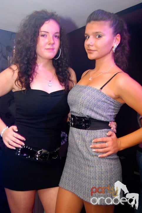 Massive House Attack în Club Atti's,